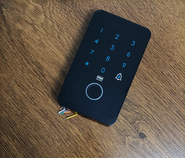 門(mén)禁一體機